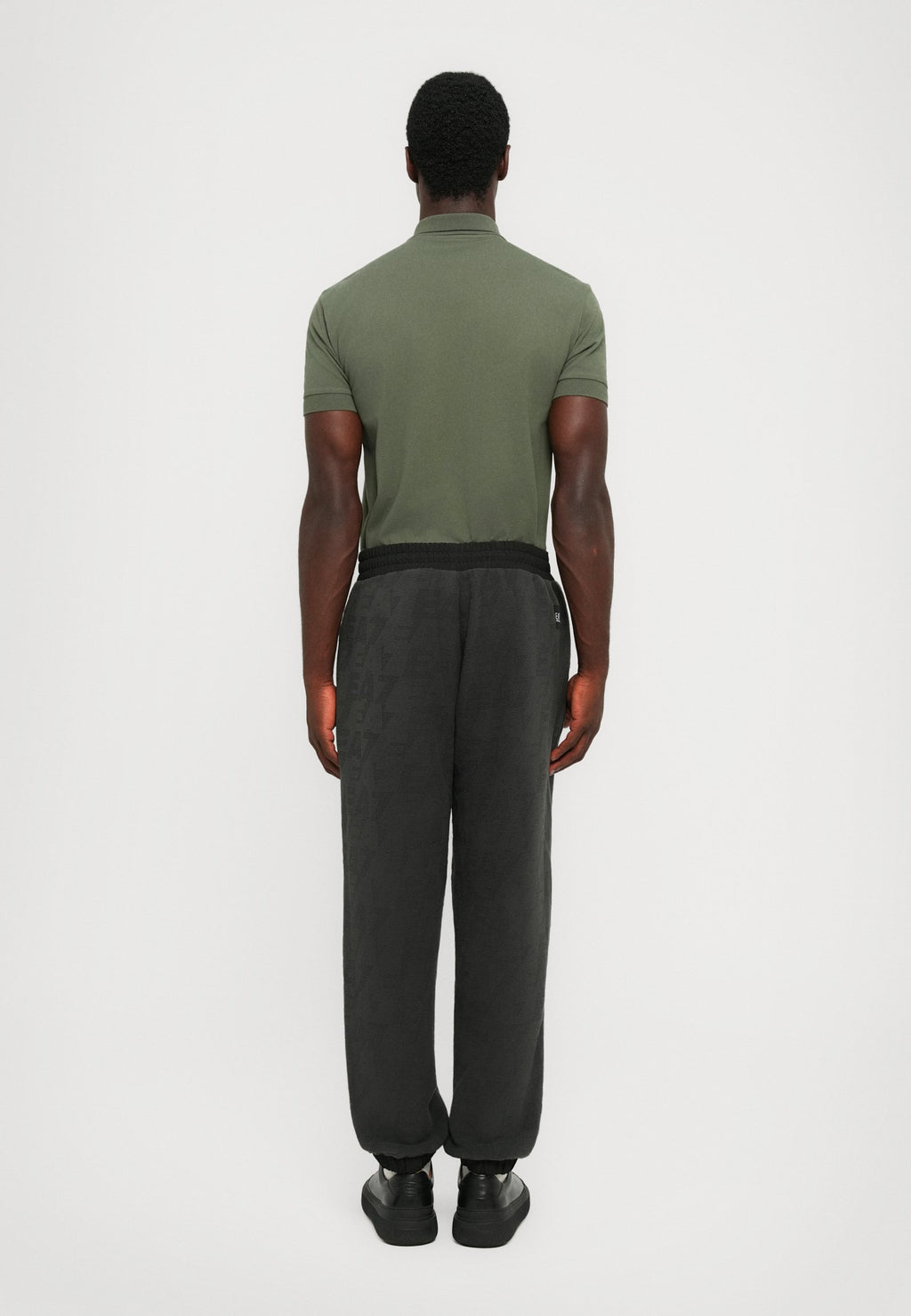 TRAIN LOGO SERIES PANTS Media 4