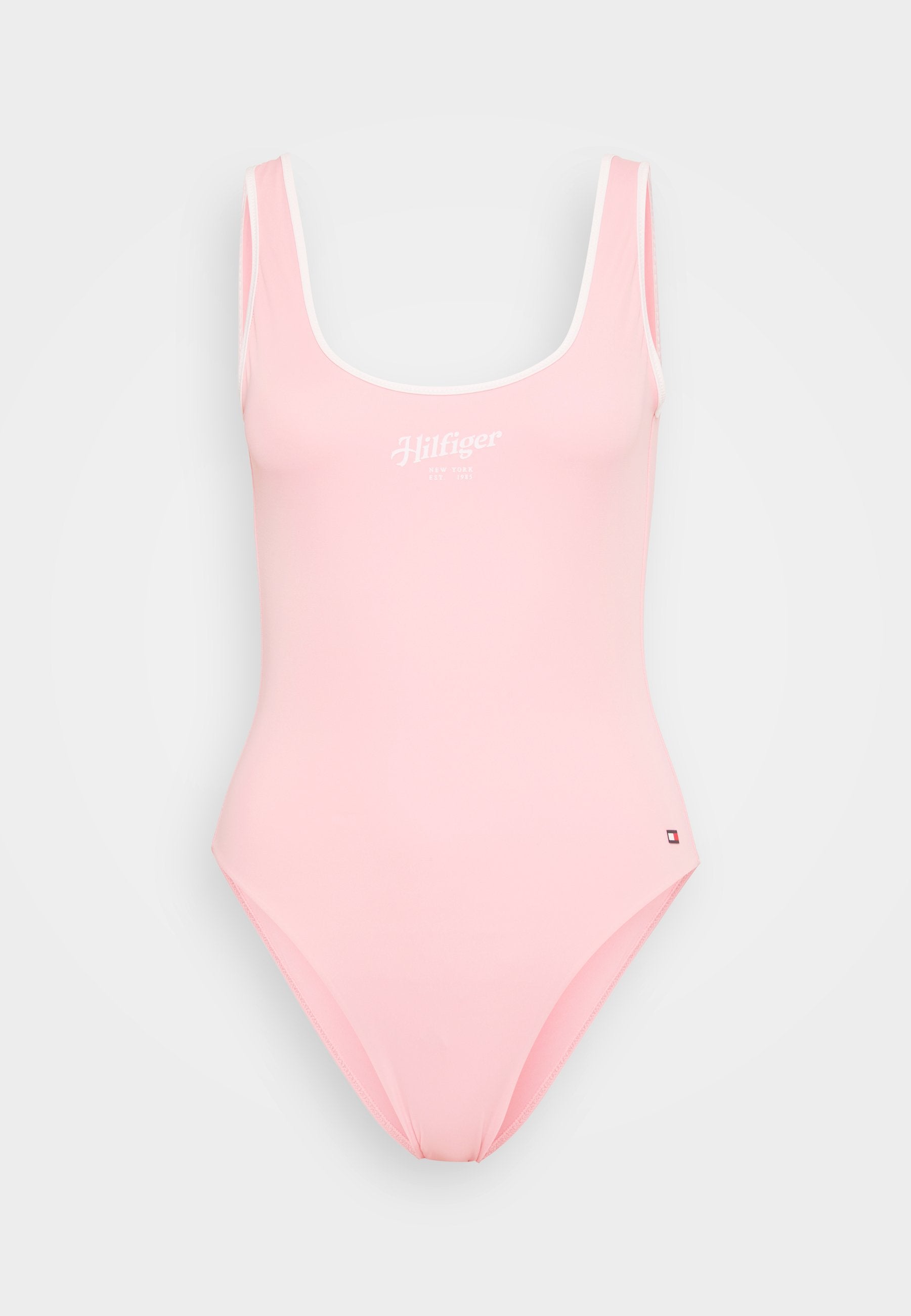ESSENTIALS ONE PIECE LOGO Media 1