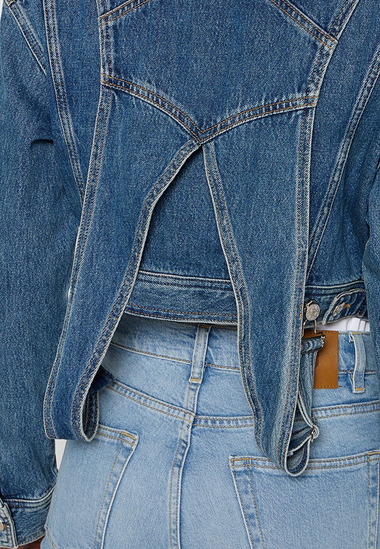 MOSCHINO JEANS