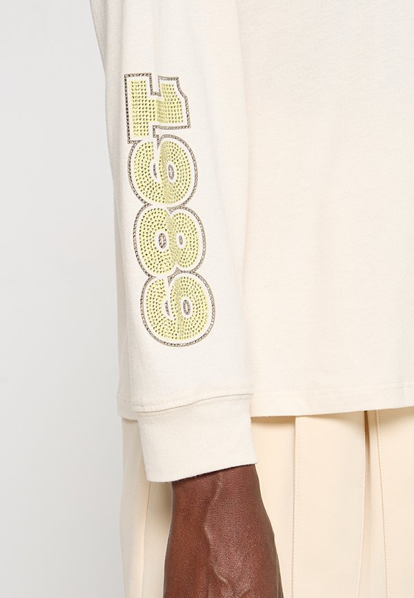 DKNY