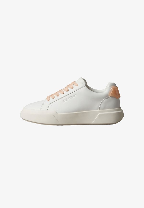 Calvin Klein Trainers - bright white span villa off