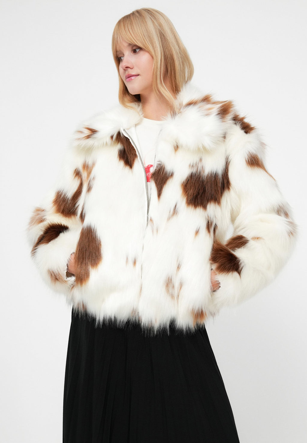 Abercrombie & Fitch SHORT ZIP FRONT COW PRINT