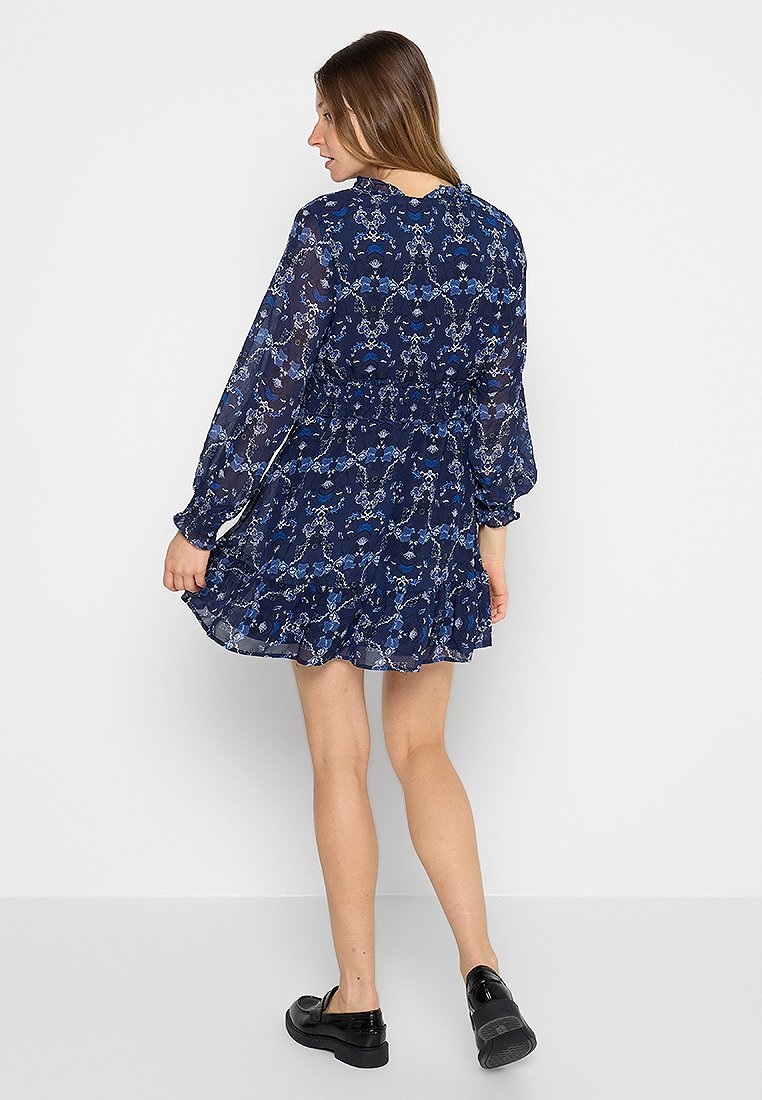 ONLY Petite Freizeitkleid Media 3
