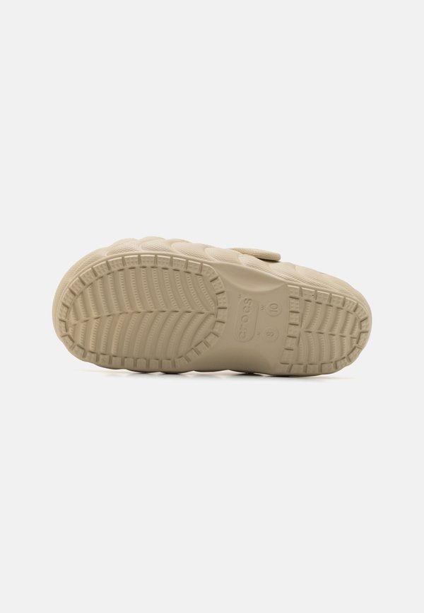 Crocs CLASSIC OVERPUFF UNISEX