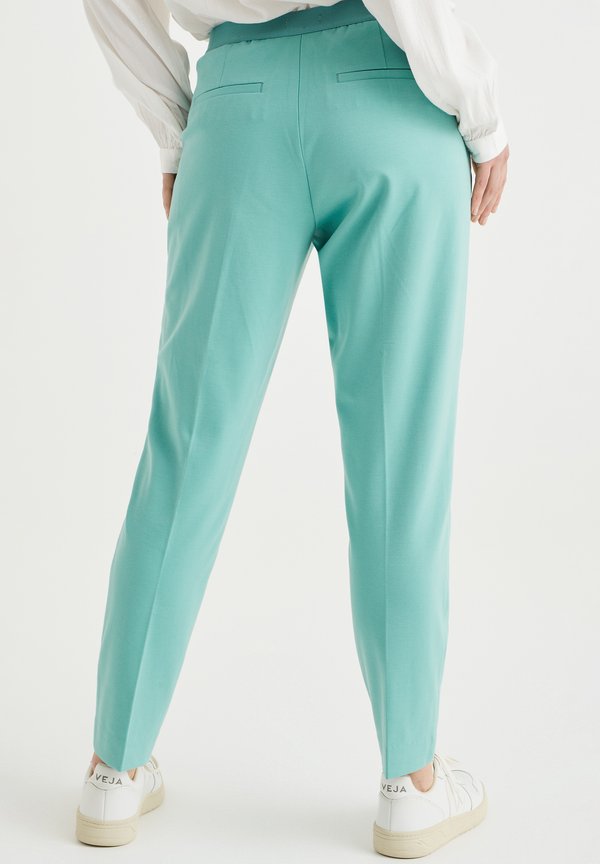 WE Fashion WE FASHION DAMES SLIM FIT PANTALON MET STRETCH