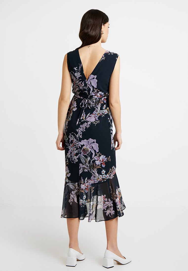 Hope & Ivy Maternity PEPLUM WAIST MIDI WITH TRIM DETAIL