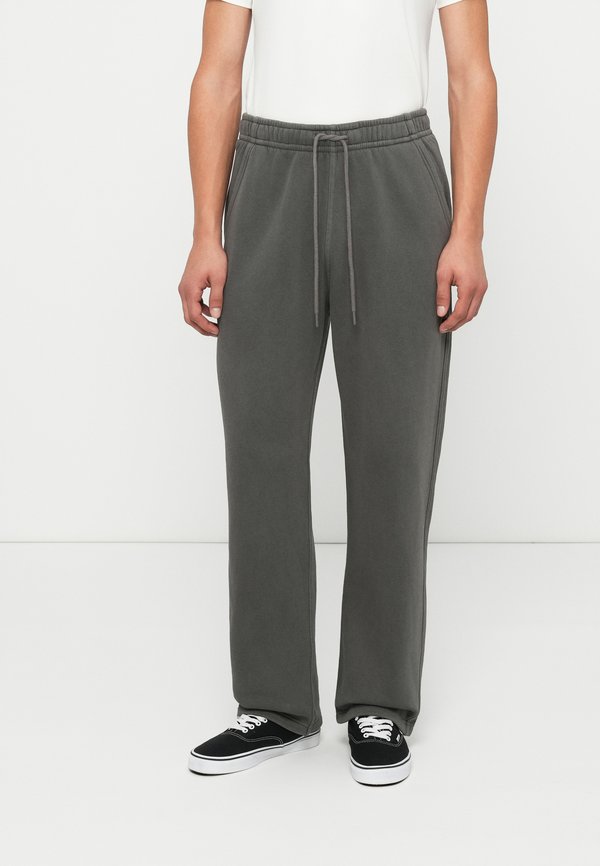 Abercrombie & Fitch ESSENTIAL BAGGY