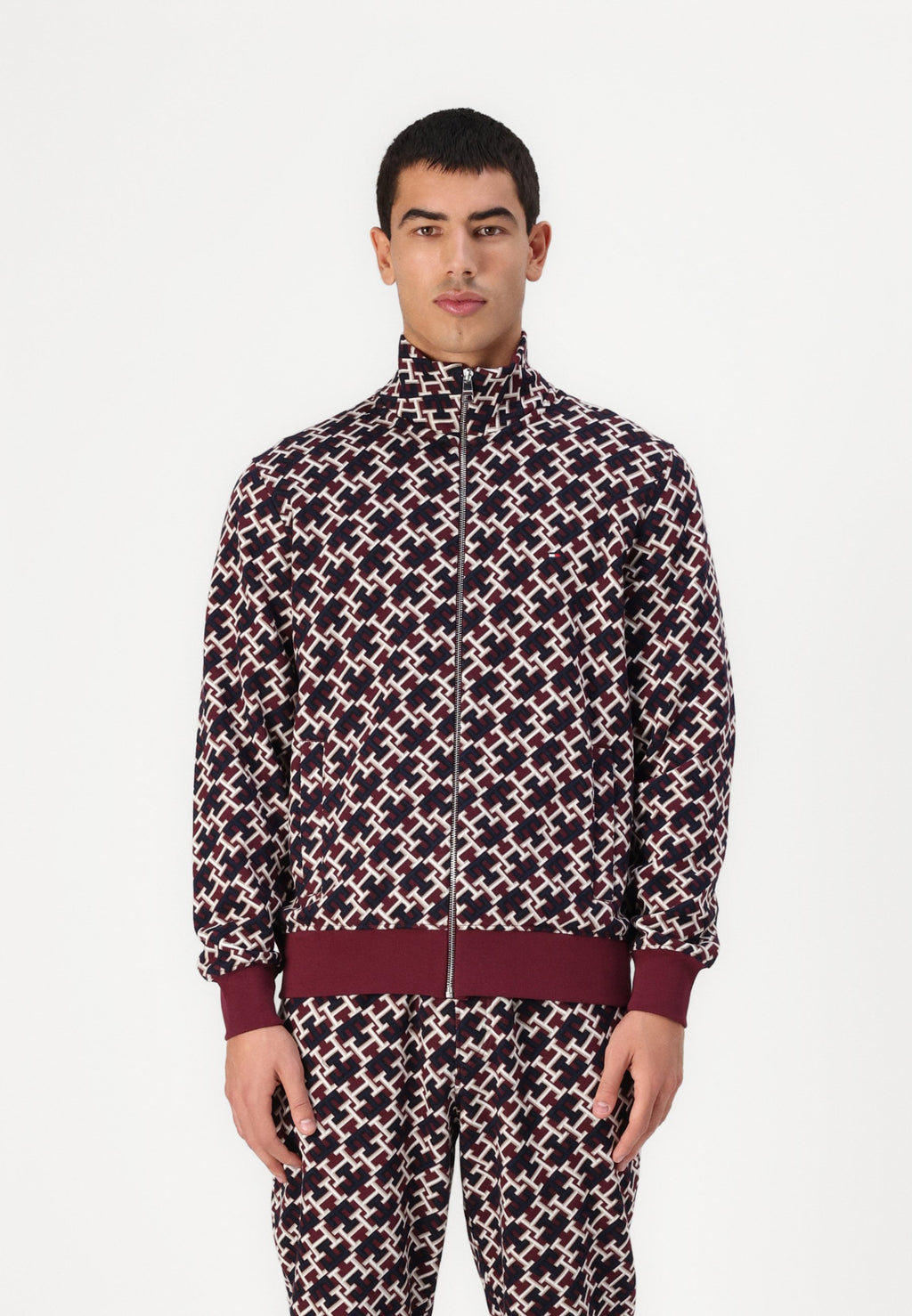 MONOGRAM ZIP THROUGH STAND UNISEX Media 2