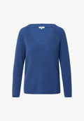 s.Oliver AUS MIT V-AUSSCHNITT - Jumper - blau