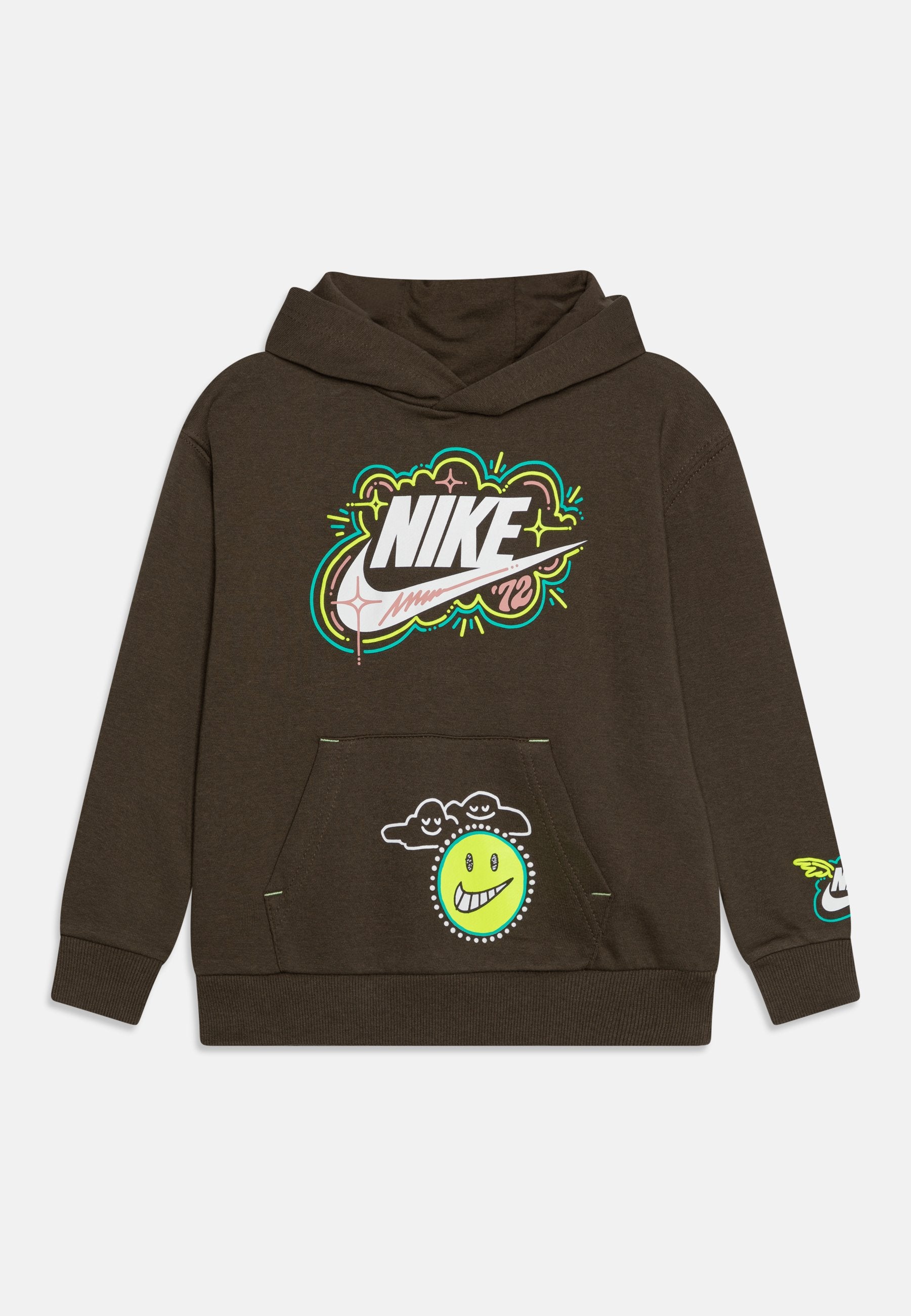 Nike Sportswear ART OF PLAY
