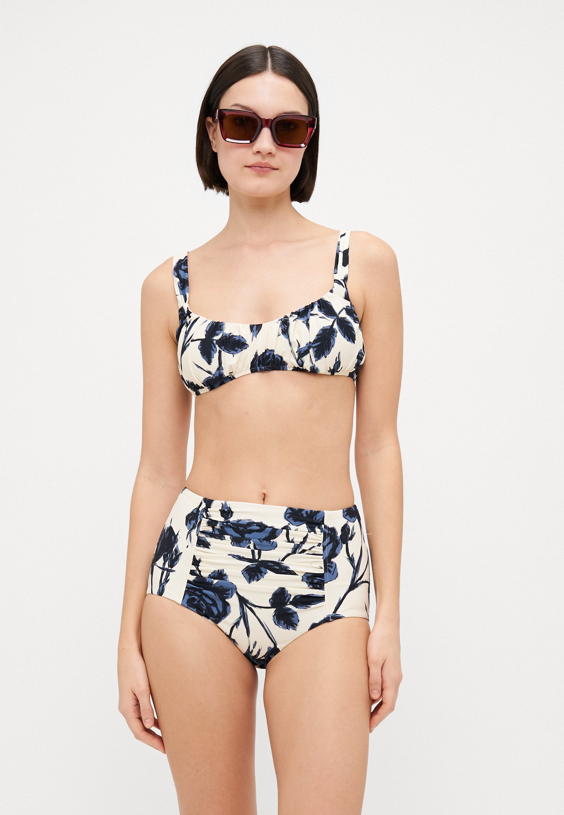 ROCOCO RUCHED BRALETTE Media 2