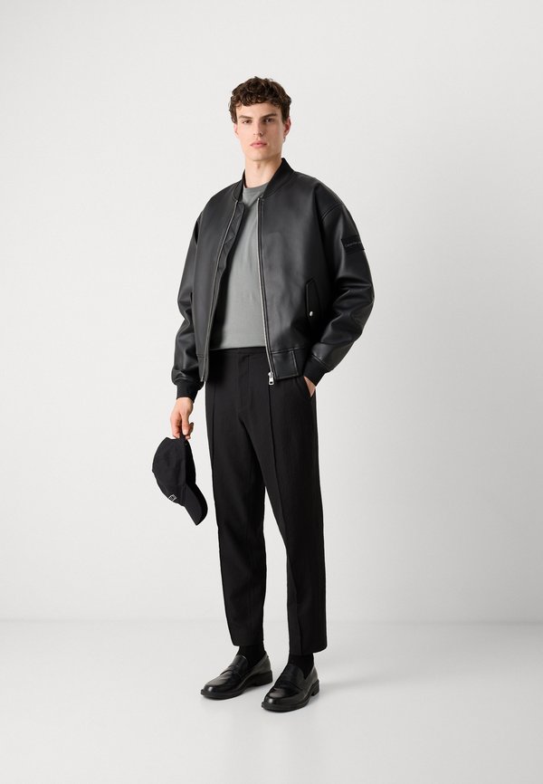 Calvin Klein PULL ON