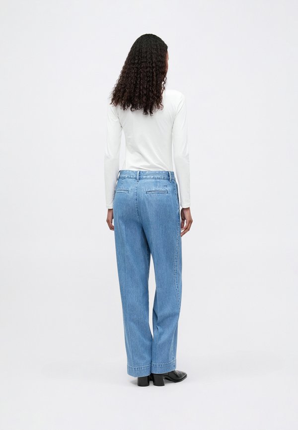 Calvin Klein ULTRA HIGH PLEATED TROUSER ASTOR