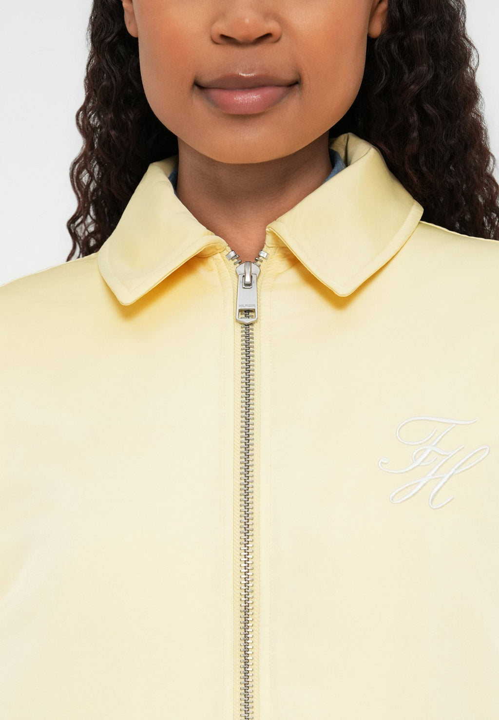 WATER REPELLENT SATIN RELAXED PADDED JACKET Media 6