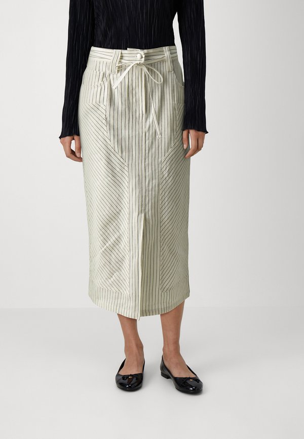 DAY Birger et Mikkelsen FREDA COZY