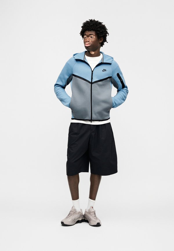 Nike Sportswear