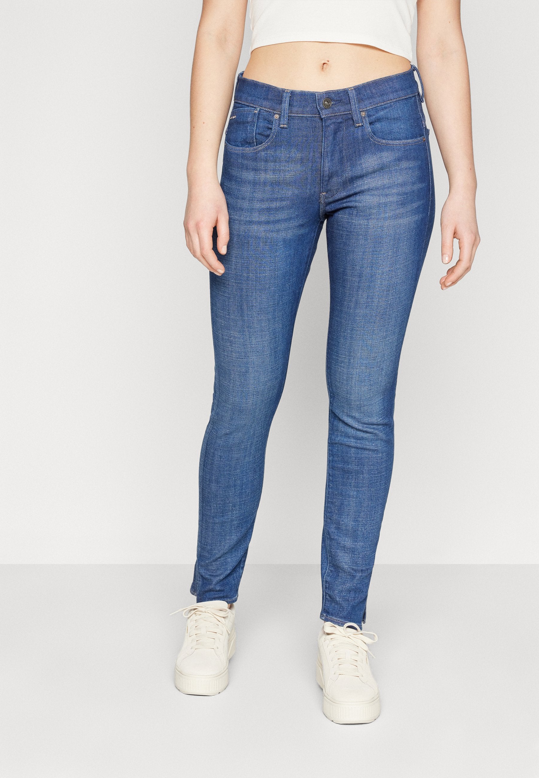 LHANA SKINNY SPLIT WMN Media 3