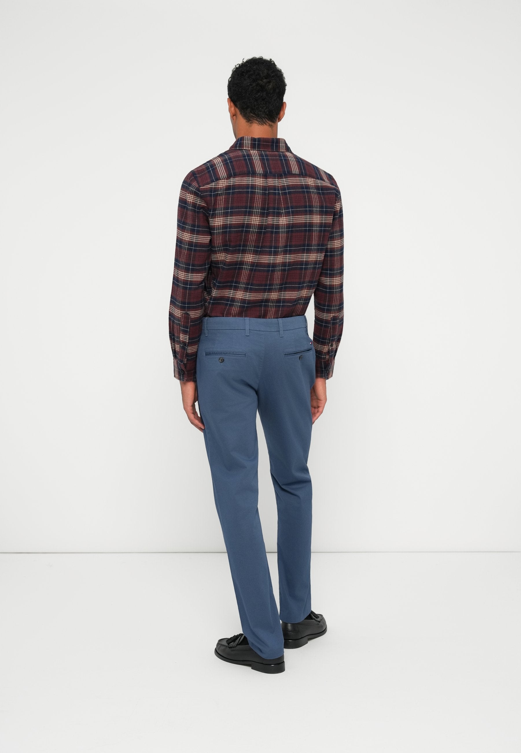 DENTON TEXTURED PRINT STRAIGHT LEG TROUSERS Media 4