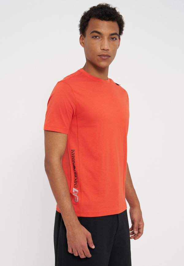 EA7 Emporio Armani T-SHIRT
