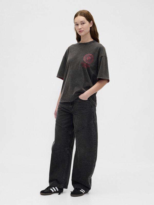 GAP STRANGER THINGS REVERSIBLE GRAPHIC T-SHIRT