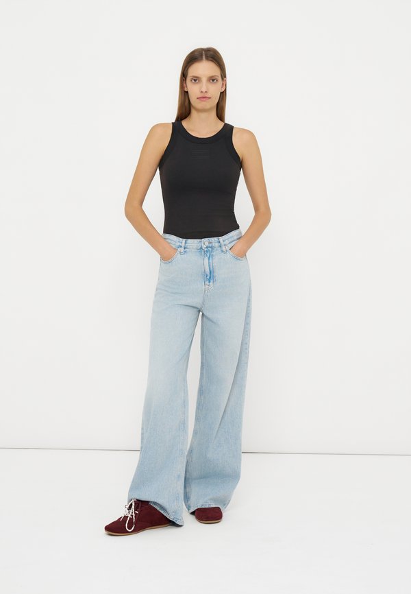 Tommy Hilfiger SLIM FIT