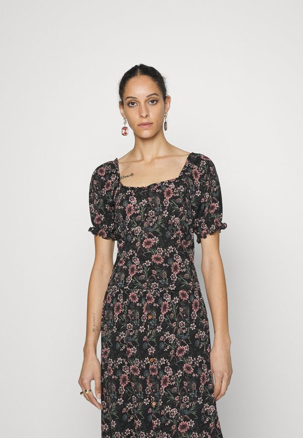 ONLY Tall ONLPELLA  V NECK