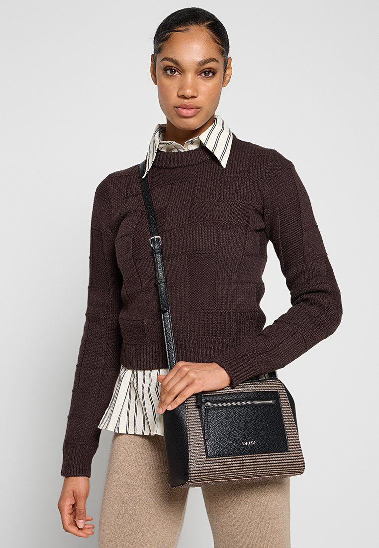 DKNY RADLEY