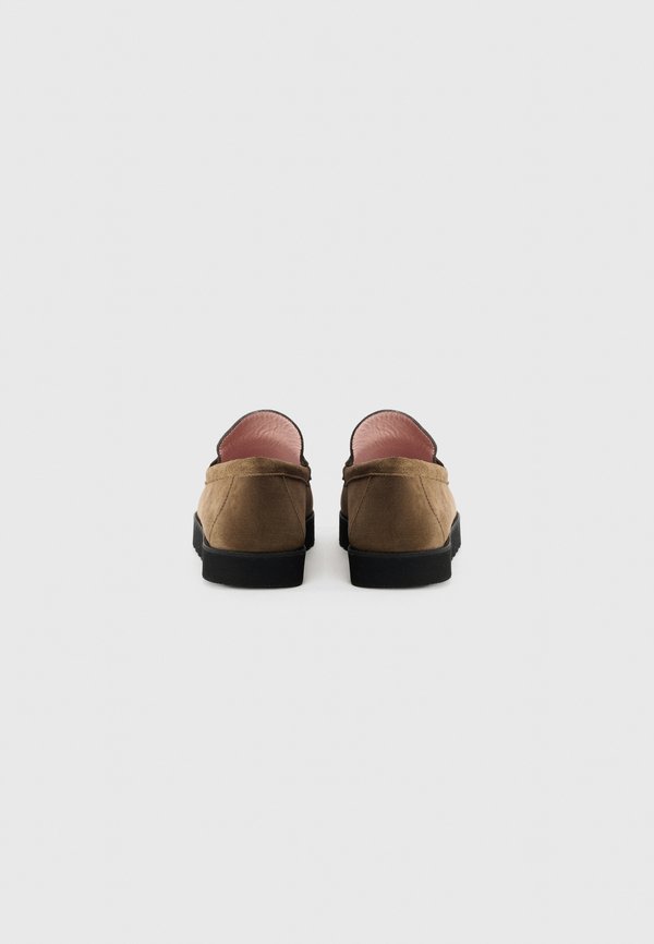 Pretty Ballerinas CROSTINA
