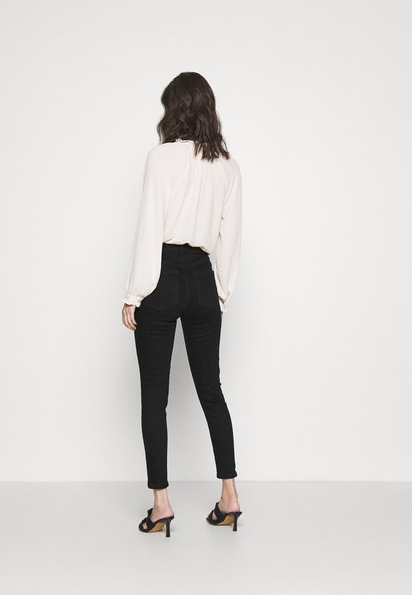 NU-IN HIGH WAIST SKINNY JEANS