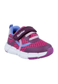 Kinder-Sneaker in Lila und Pink mit blauen Akzenten, weißer Sohle, Klettverschluss und Schnürsenkeln, entwickelt für Komfort und aktive Nutzung.