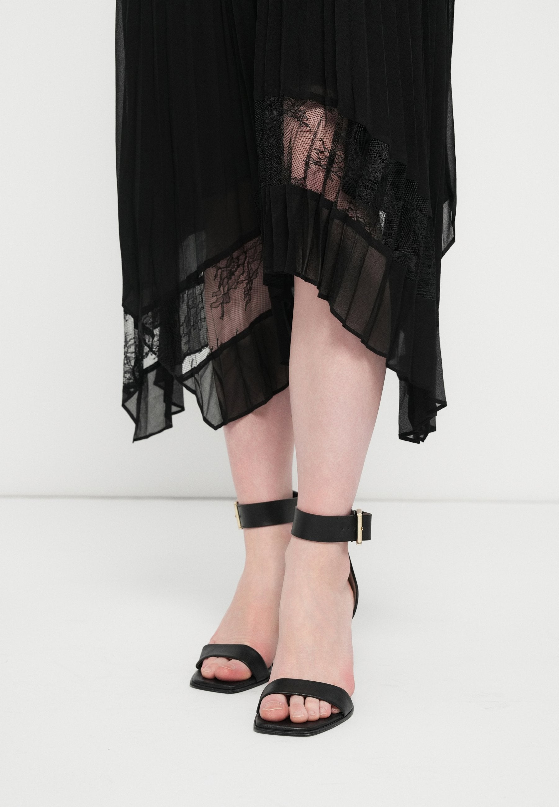 KARL LAGERFELD Ballkleid Media 5
