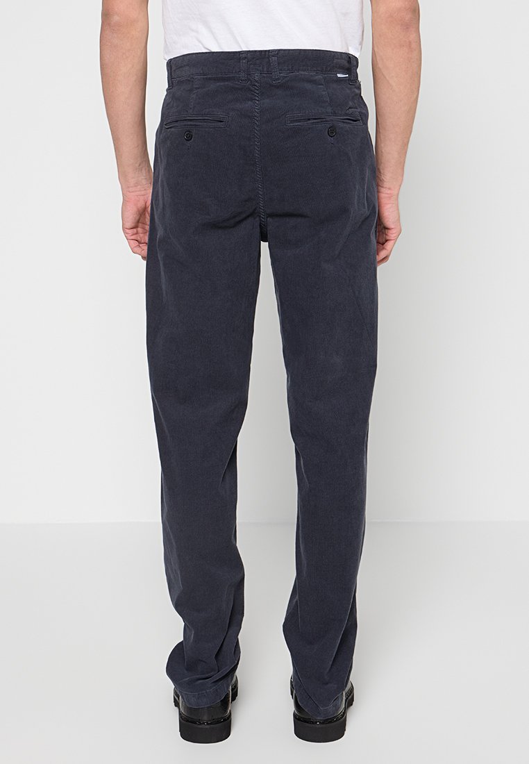 RELAXED FIT Media 3