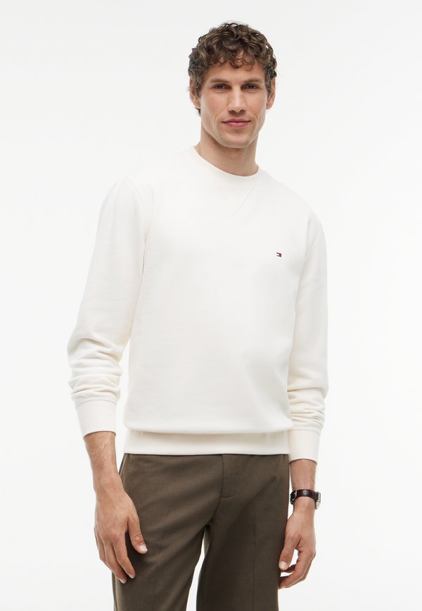 Tommy Hilfiger SEASONAL CREWNECK - Sweatshirt - ivory petal