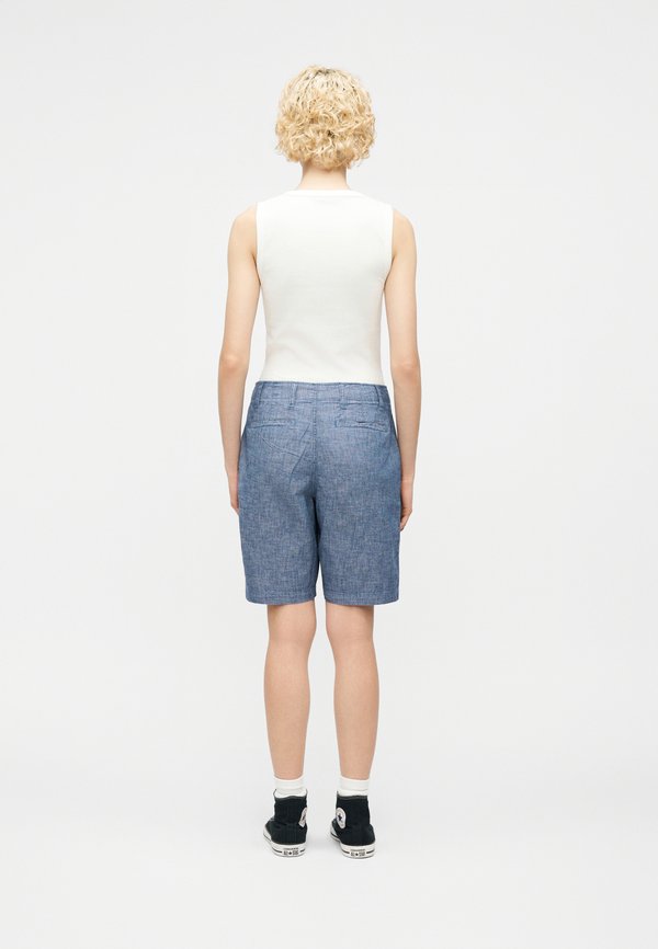 GAP DOWNTOWN