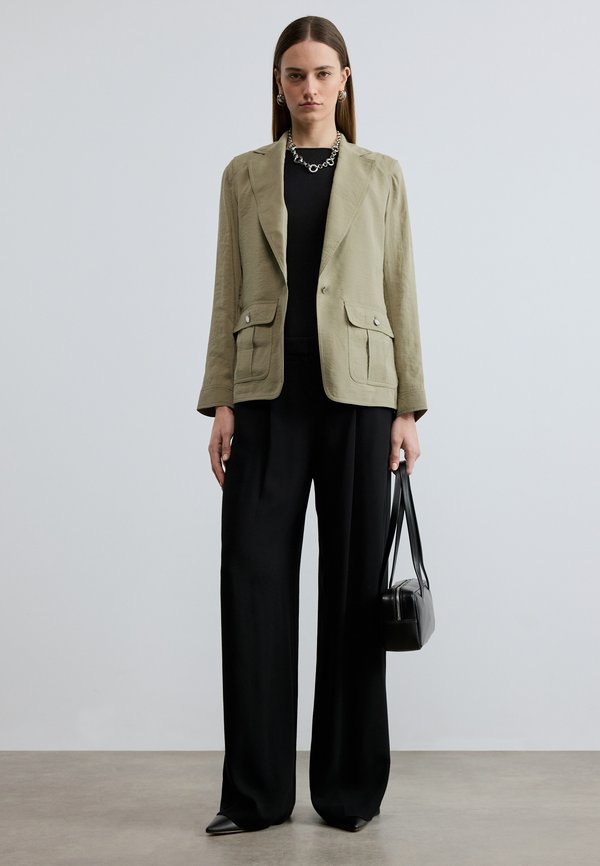 DKNY FUJI