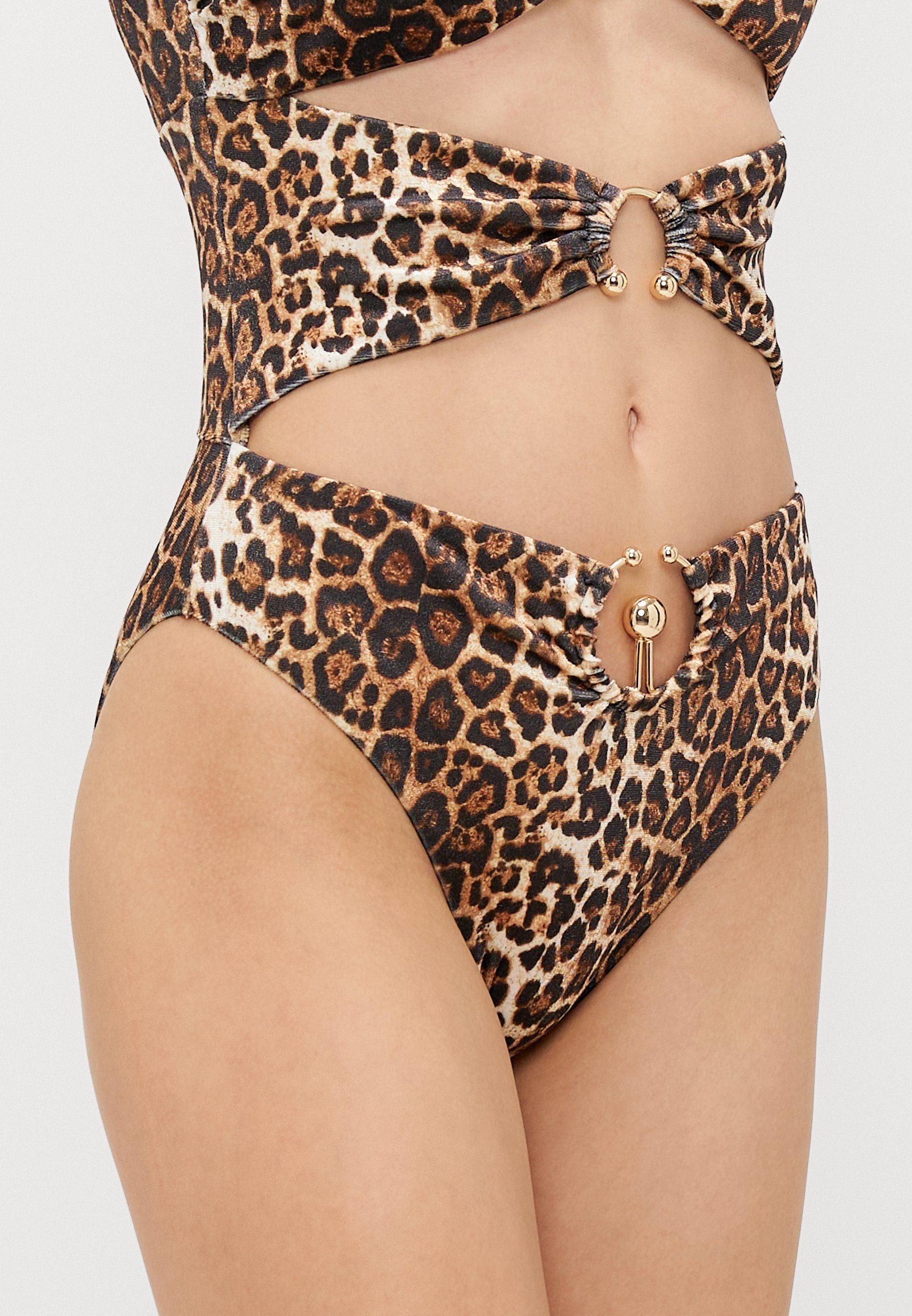 It's Now Cool THE SOLEIL ONE PIECE