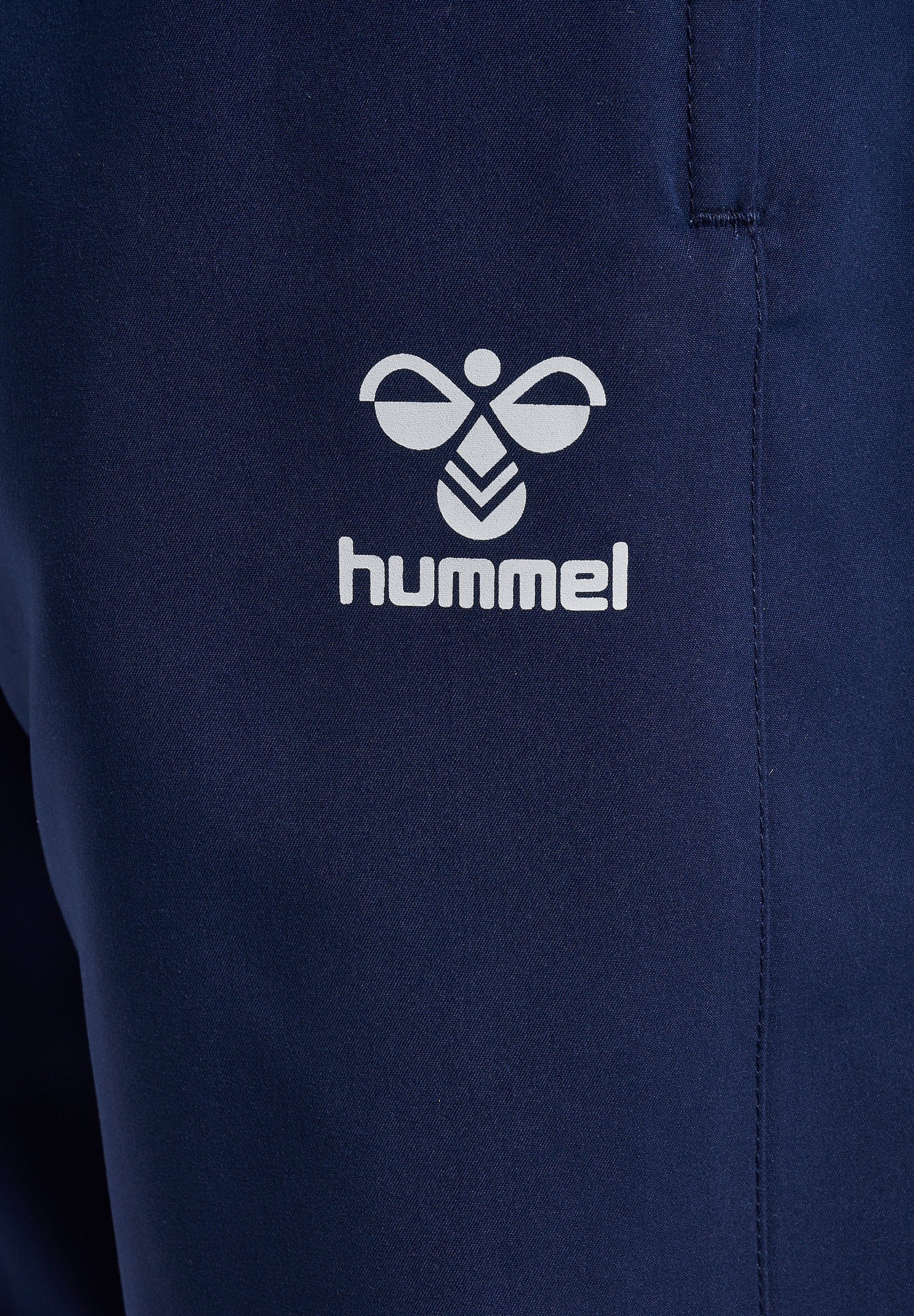 Hummel TRAVEL
