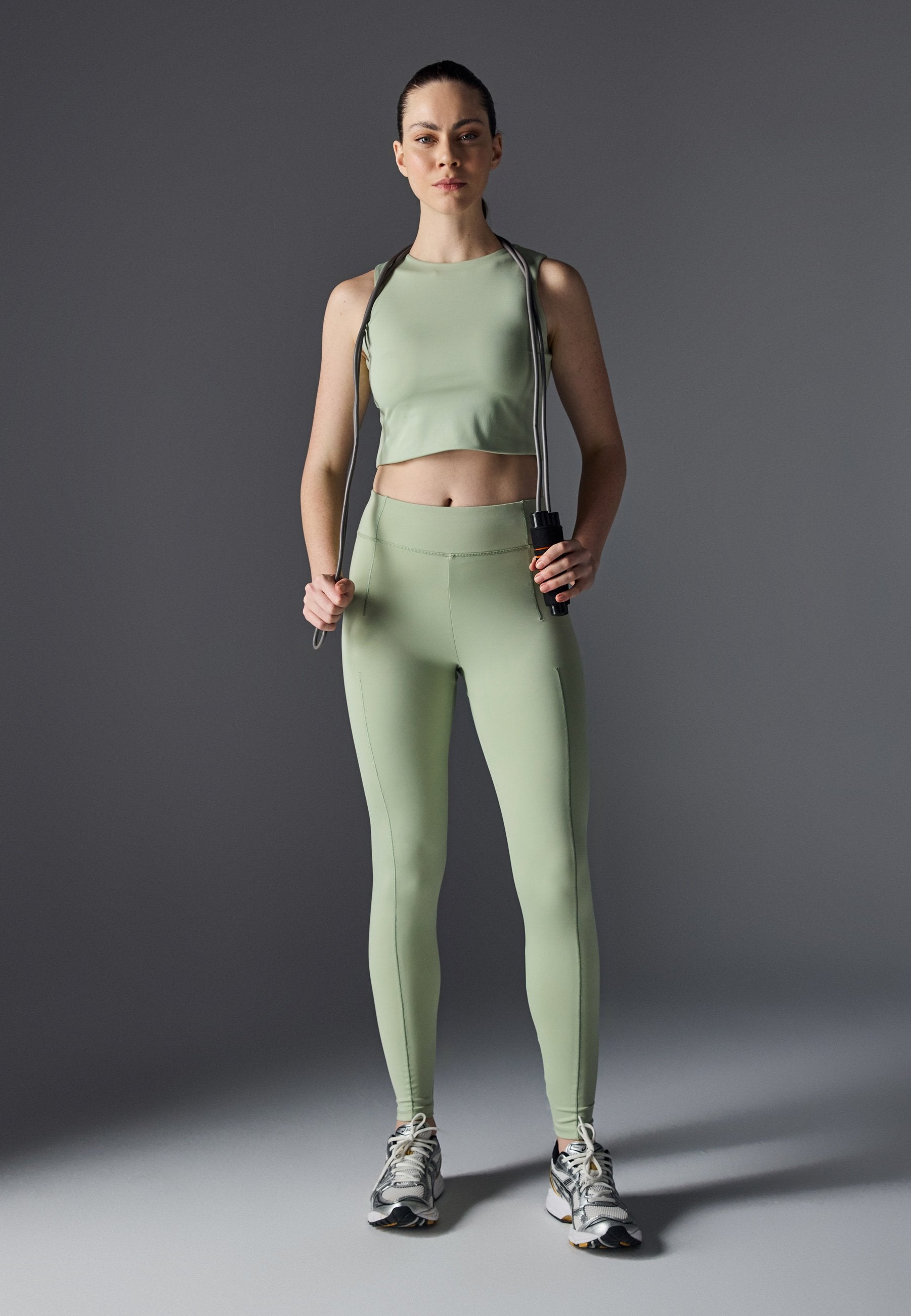 Even&Odd active CROPPED SPORTS VEST WITH BUILT-IN BRA PADDING