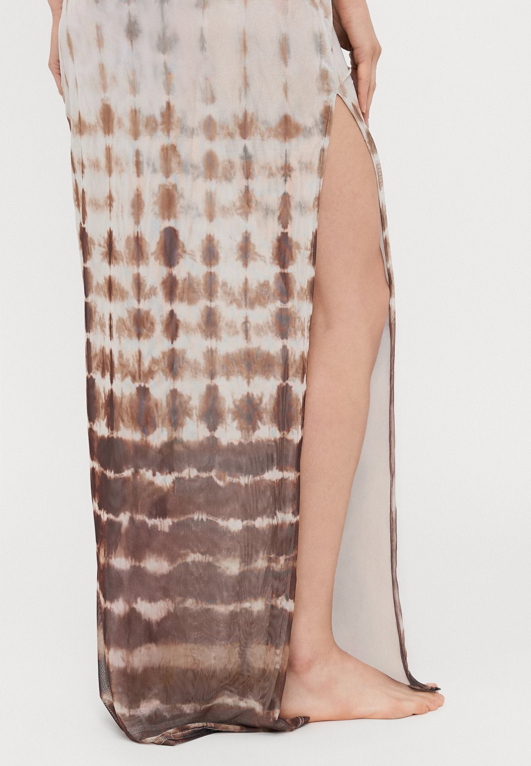 It's Now Cool THE BACKLESS MAXI