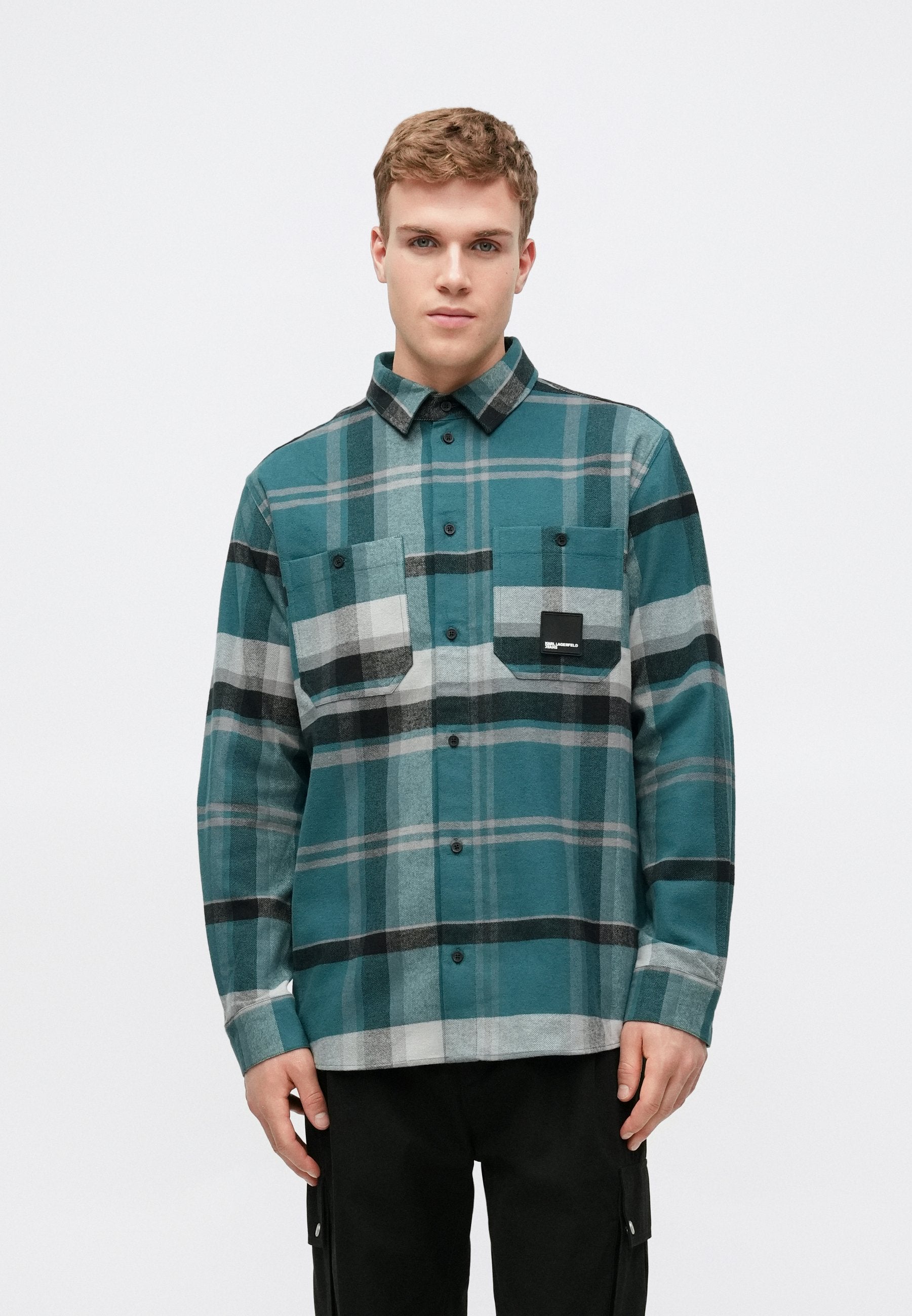 CHECK SHIRT Media 3