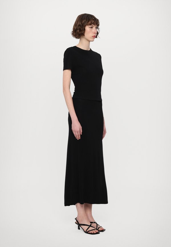 Diane von Furstenberg SHORT SLEEVE