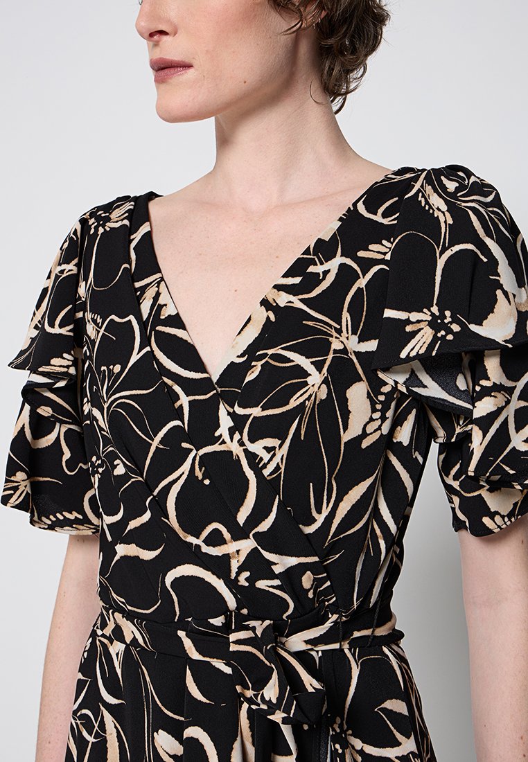 DKNY