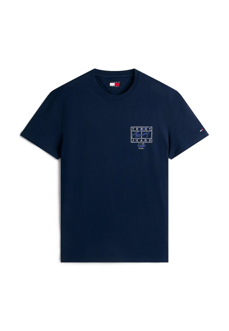 Marineblaues Baumwoll-T-Shirt mit einem weißen und blauen aufgedruckten Logo auf der linken Brusttasche. Klassischer Rundhalsausschnitt und kurze Ärmel.