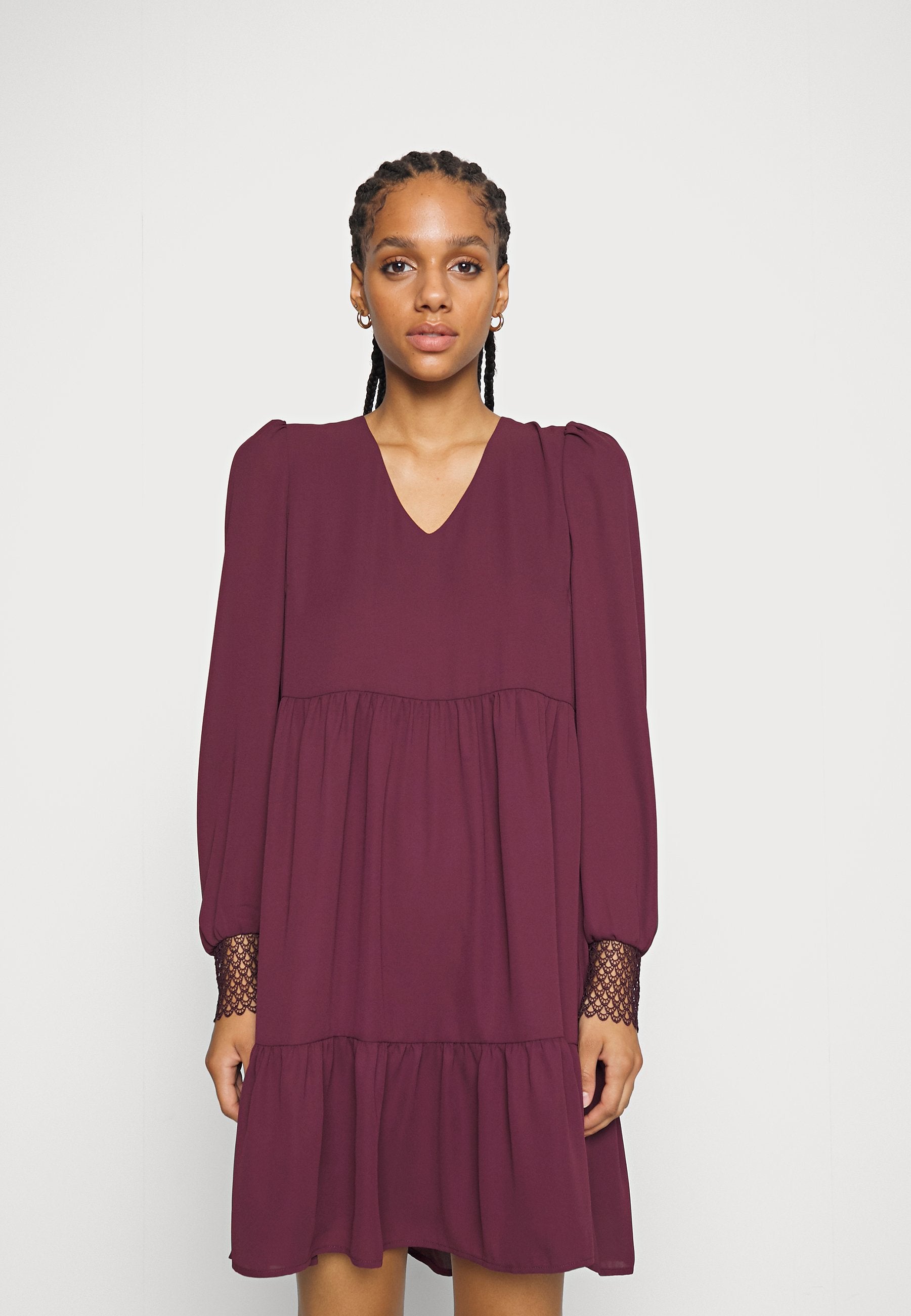 ONLTRINE DRESS Media 3