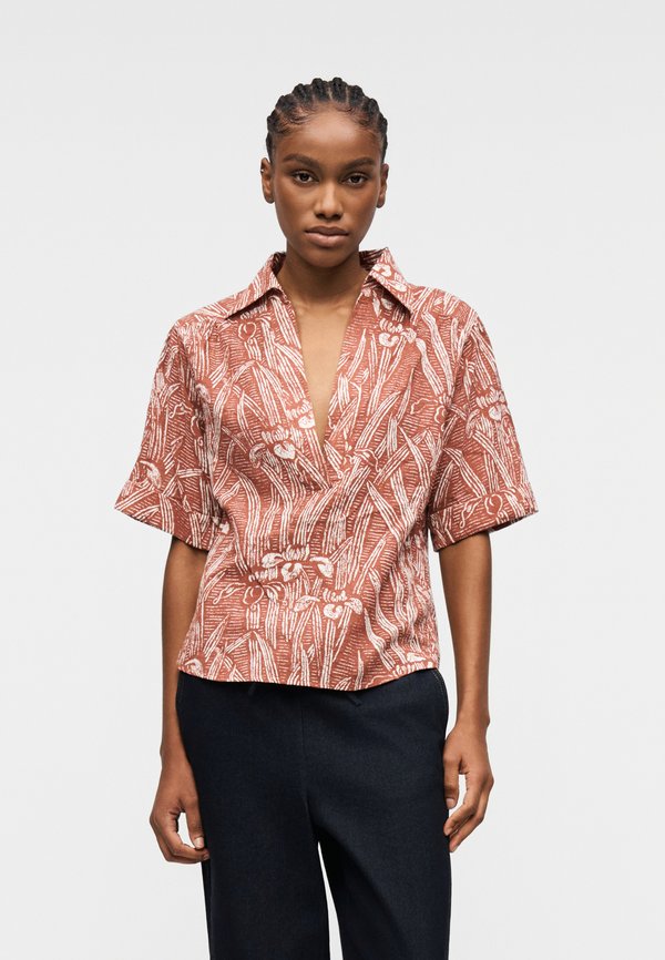 Antik Batik BANDALI TEE