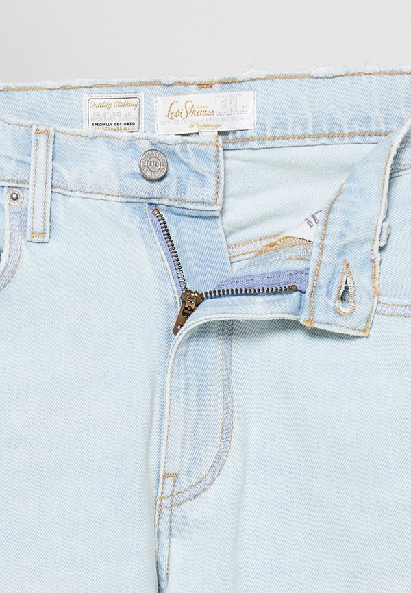 Levi's®