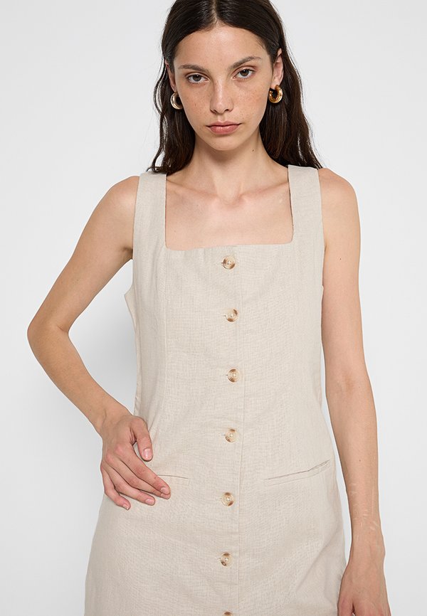 Abercrombie & Fitch MARA