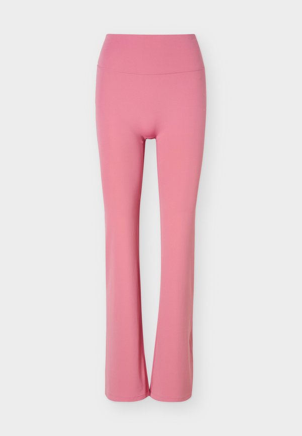 Nike Performance ZENVY FLARE - Leggings - peony/white