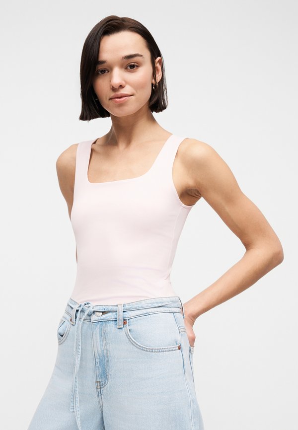 Vero Moda Mom fit VMESTELLE High rise Barrel
