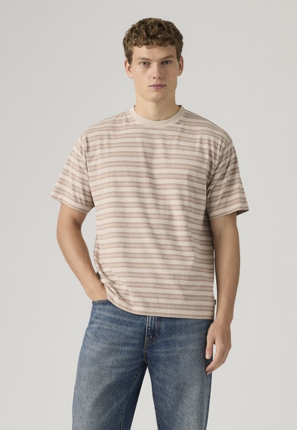 Levi's® VINTAGE TEE